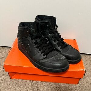 Nike Air Jordan 1 Mid